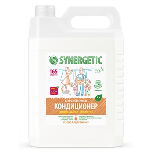 SYNERGETIC Кондиционер-ополаскиватель для белья Миндальное молочко, 5л
